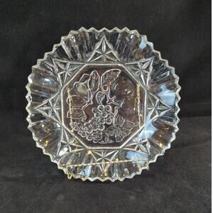 Vintage Federal Glass Pioneer Clear 11" Crimped Fruit Bowl Intaglio Medallion